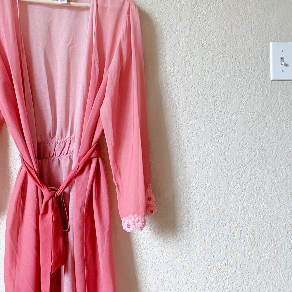 Morgan Taylor Intimates Robe - Picture 8 of 8